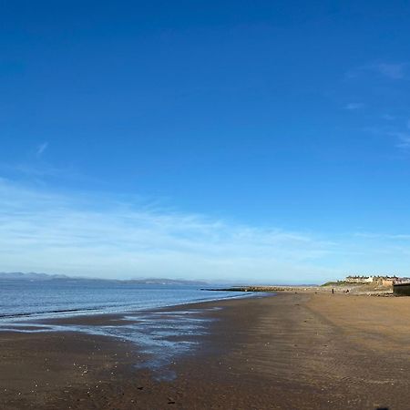 Stylish Apartments Near The Sea Front At Morecambe Heysham Exterior foto